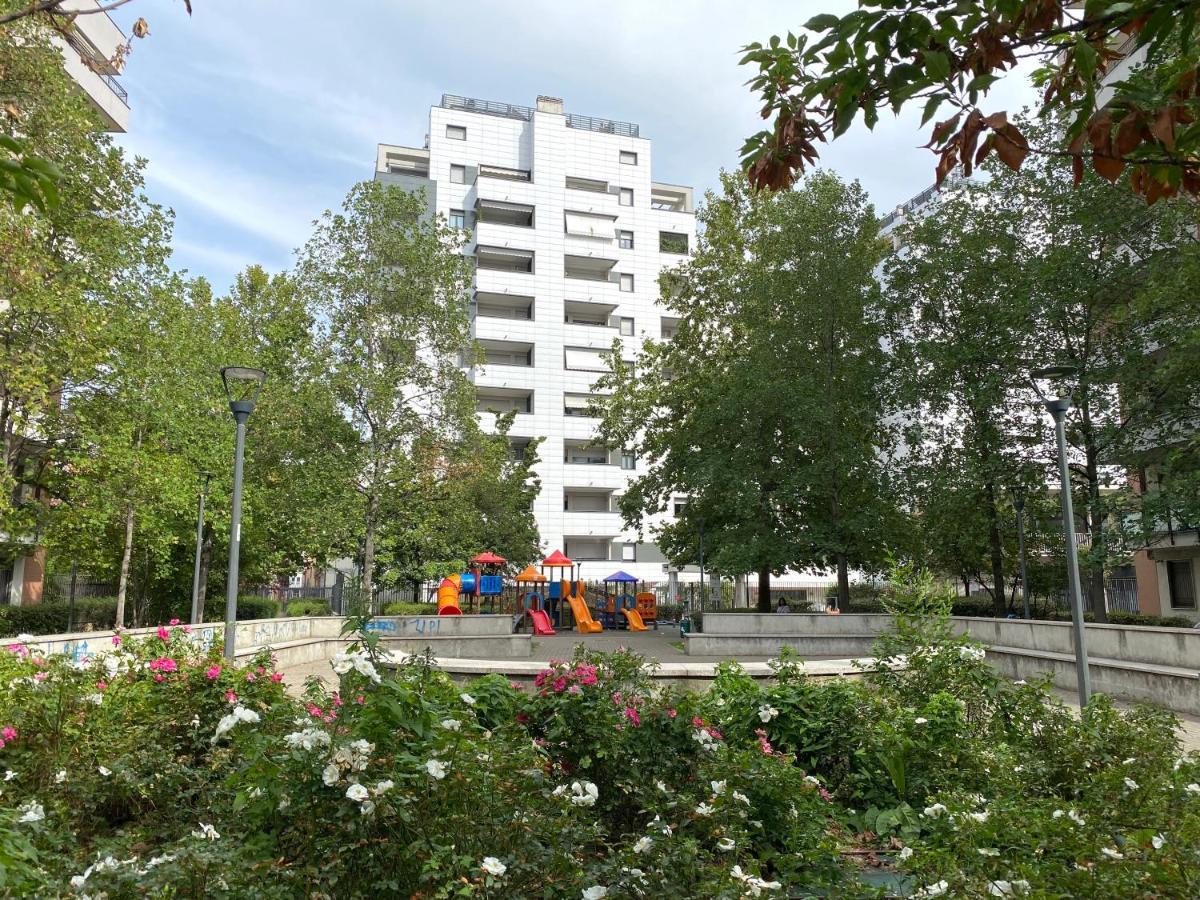 Appartamento Sulla Metro 3 Gialla Maciachini Milano Exterior foto